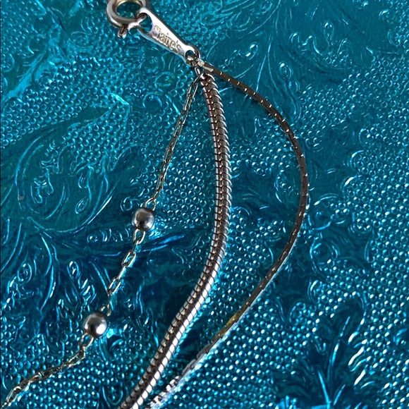 Claire’s bracelet, triple layered chain linked - Picture 3 of 9